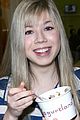 jennette-yogurt