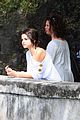 gomez-sightseeing