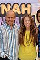 miley-yellow
