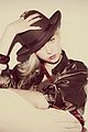 momsen-nylon