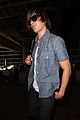 efron-hudgens-hands