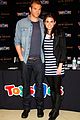 nikki-kellan-toysrus