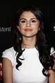 selena-hotlist