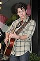 nick-roses