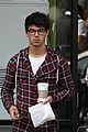 joe-jonas-helping
