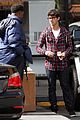 joe-jonas-helping