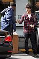 joe-jonas-helping