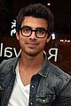 joe-jonas-revival-vintage