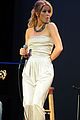 julianne-hough-acms