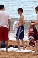 justin-bieber-no-shirt