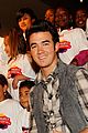 kevin-jonas-lunchables