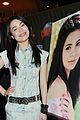 miranda-cosgrove-handprint