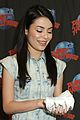 miranda-cosgrove-handprint