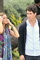 nick-jonas-nicole-anderson-hands