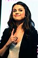 selena-gomez-hmv