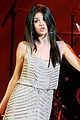 selena-o2
