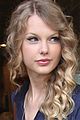 taylor-swift-blue