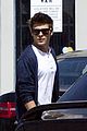 zac-efron-runs