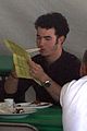 kevin-jonas-gloves