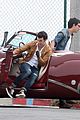 kevin-jonas-gloves