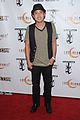robbie-amell-stripes