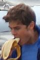zac-banana