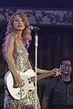 taylor-play60