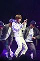 bieber-flying