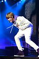 bieber-flying