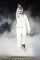 bieber-flying