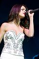 selena-q102
