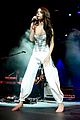selena-q102
