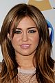 miley-salute