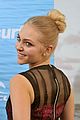 annasophia-surfer