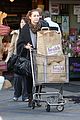 miley-grocery