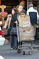 miley-grocery
