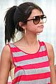 selena-lookalike