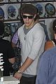 jonas-goodrem-sightseeing