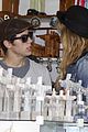 jonas-goodrem-sightseeing