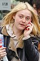 fanning-cellphone