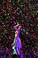 selena-feathers