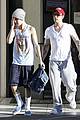 bieber-shirtless
