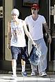 bieber-shirtless