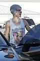 bieber-shirtless
