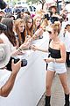 miley-crowd