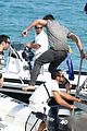 efron-noshirt