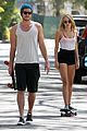 miley-skateboard