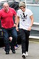 styles-meeting-fans