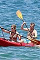 jennette-paddleboard