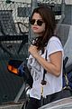 selena-arrives